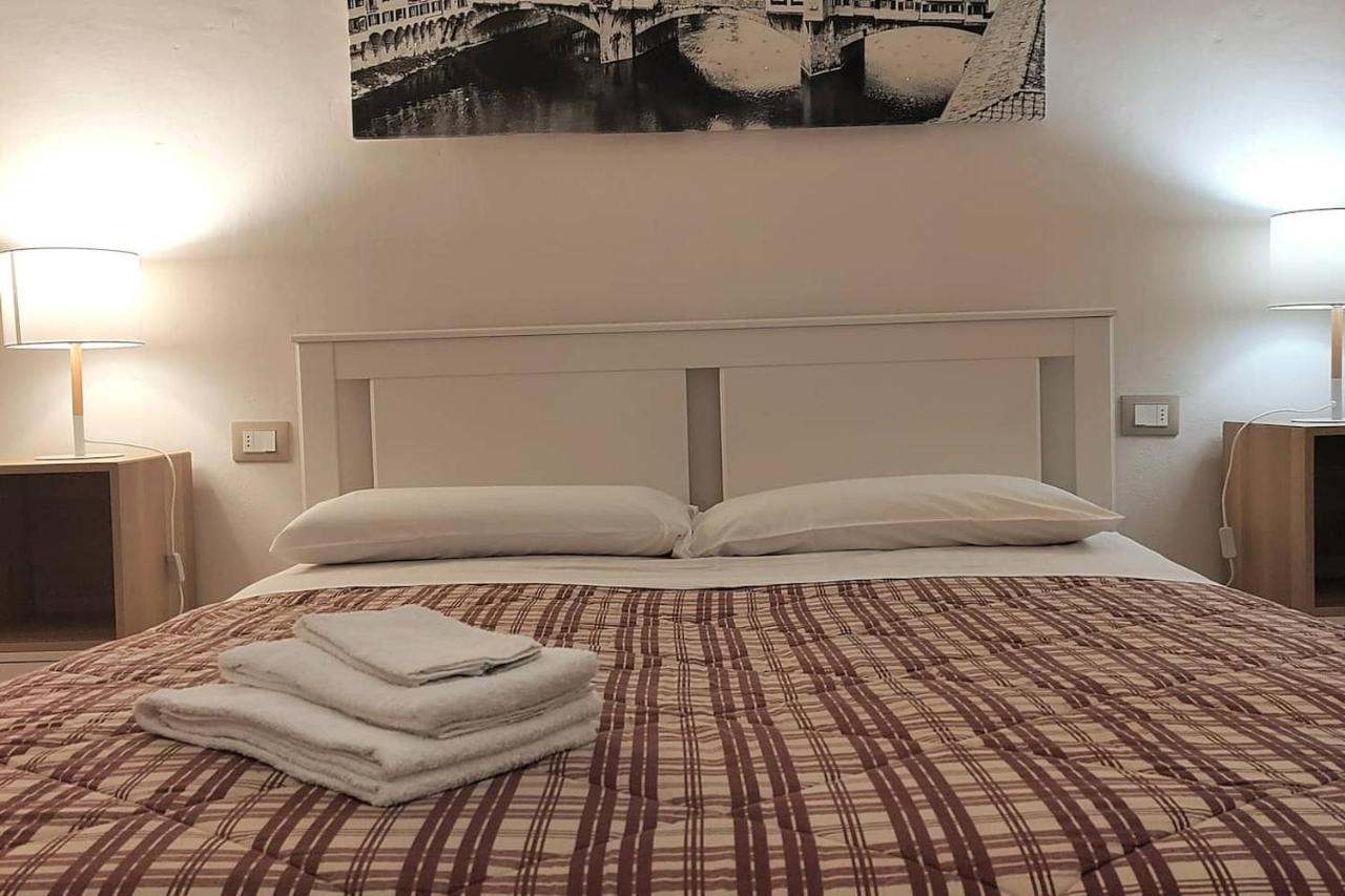 Cozy Apartment Near Ponte Vecchio ฟลอเรนซ์ ภายนอก รูปภาพ