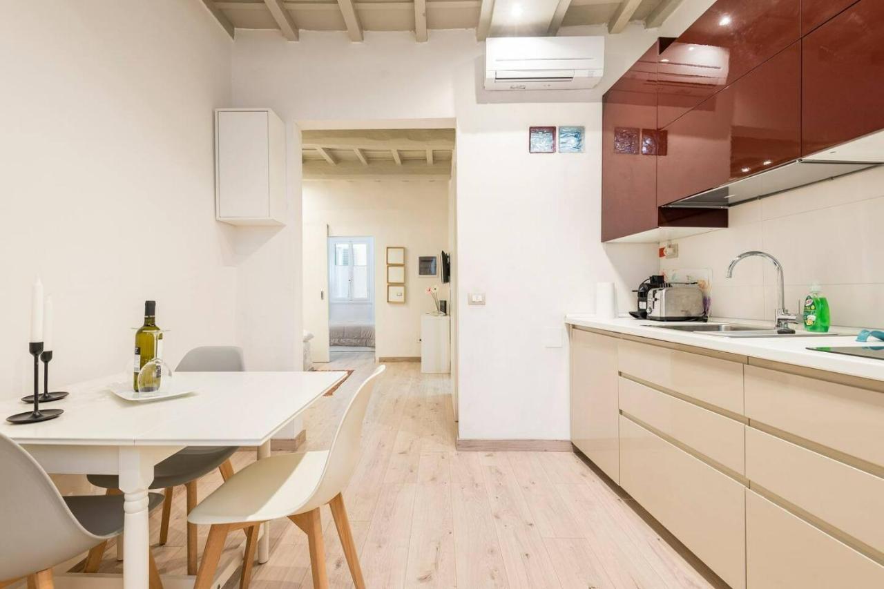 Cozy Apartment Near Ponte Vecchio ฟลอเรนซ์ ภายนอก รูปภาพ